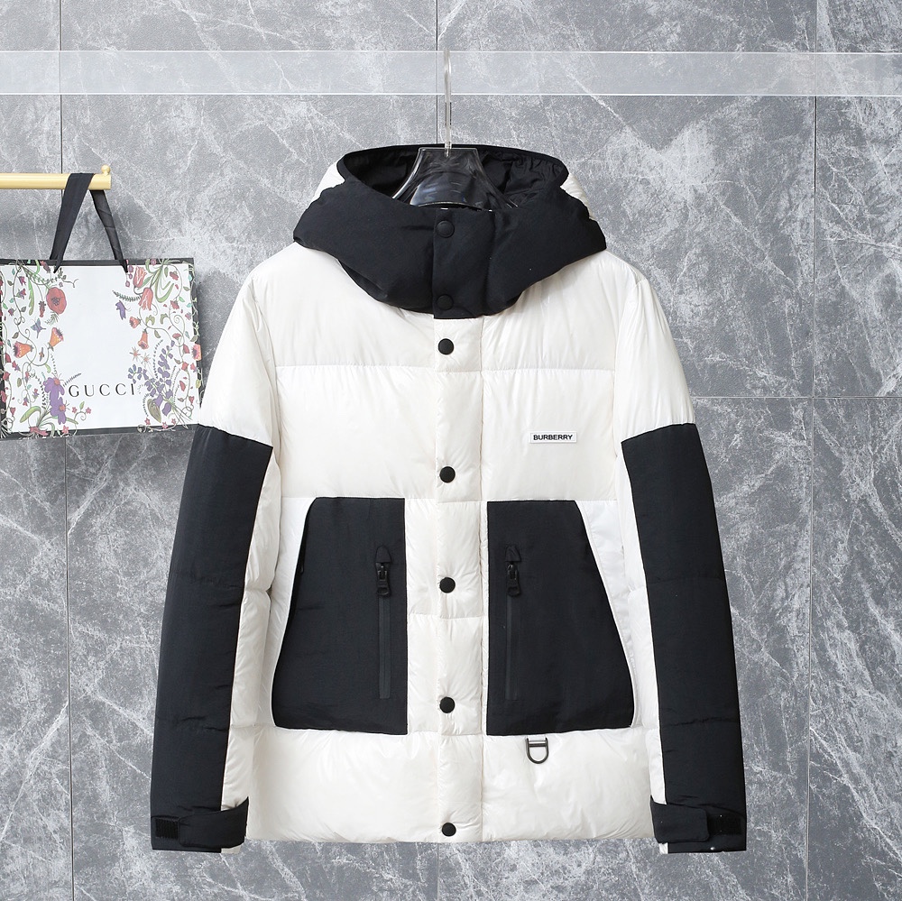 巴寶莉BURBERRY雙色羽絨服