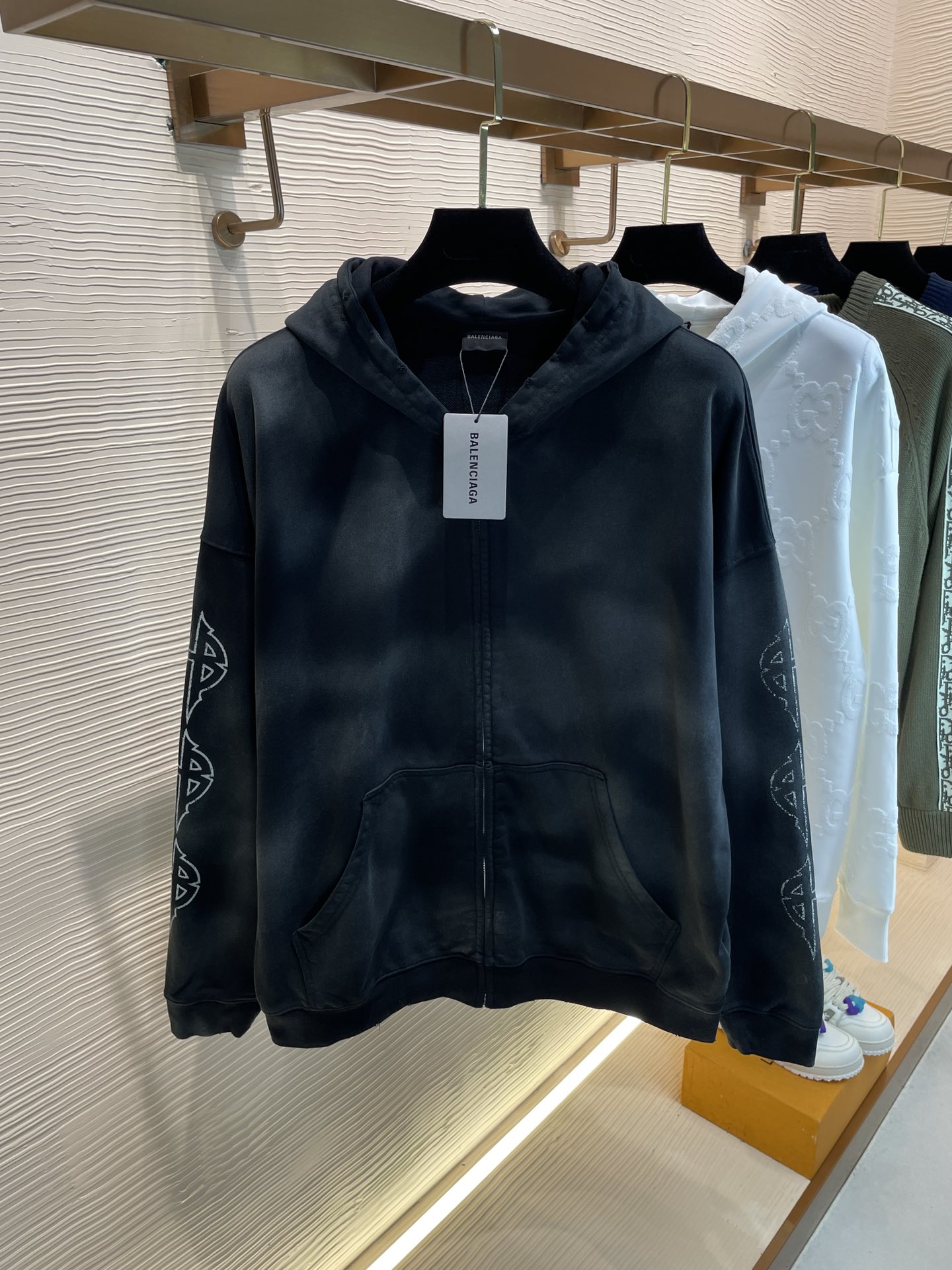 Balenciag* 巴黎世家 2023早秋新款