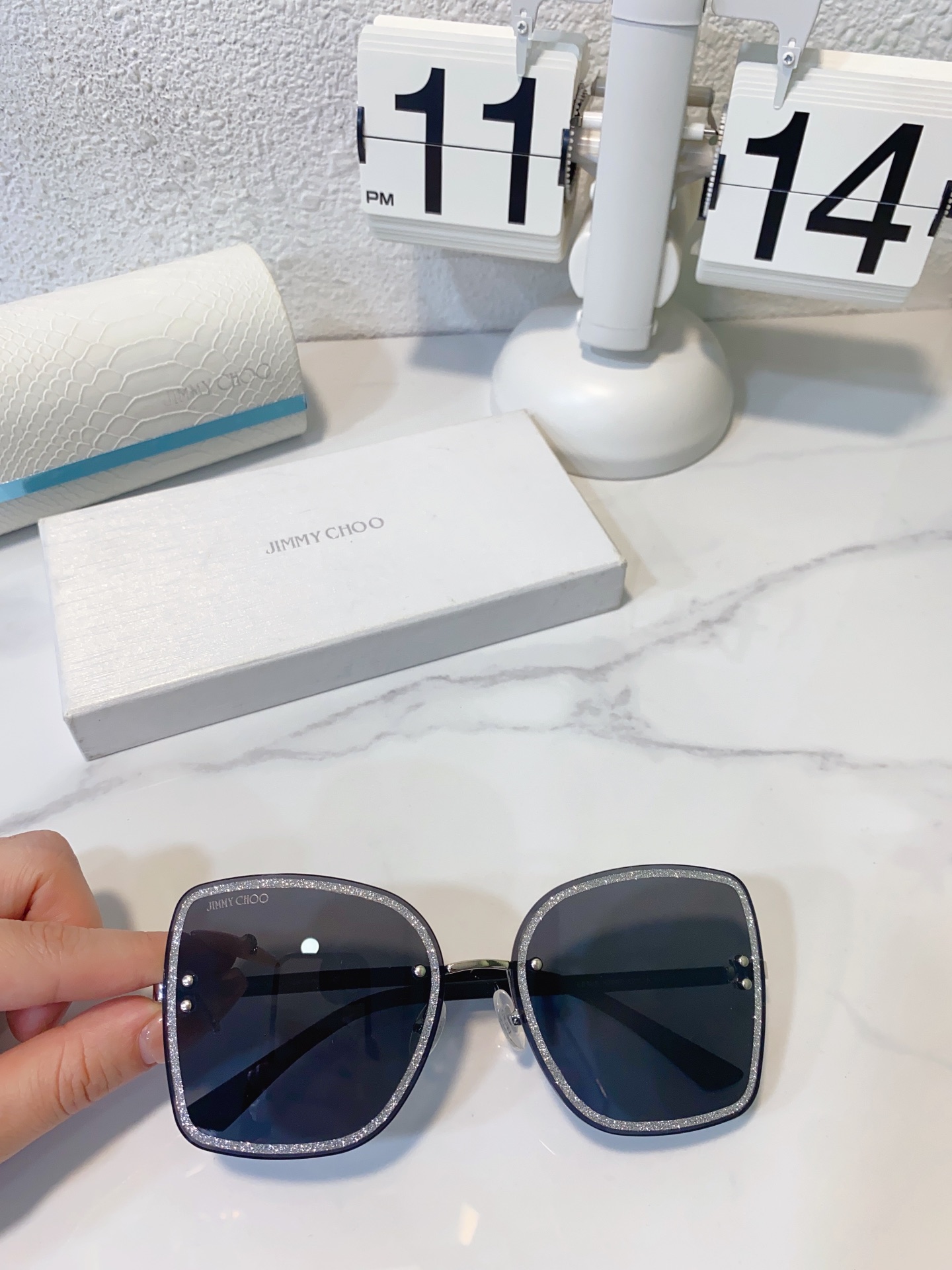 jimmychoo LETI/S手工珠光鑽石墨鏡