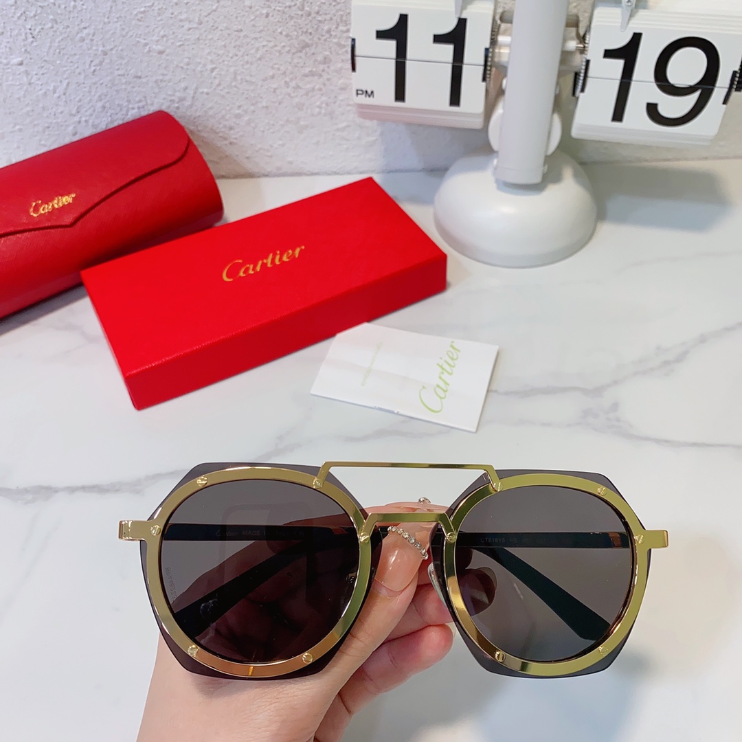 方形 蛤蟆鏡CARTIER *