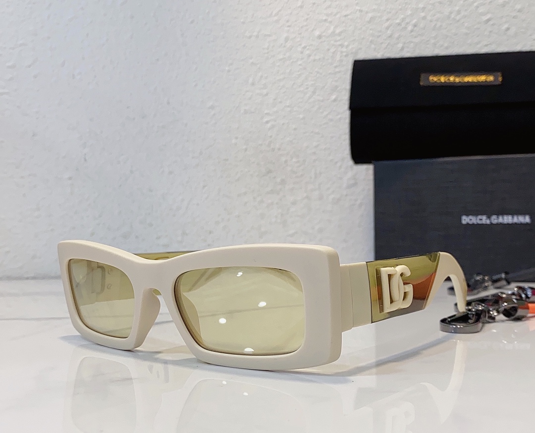 DOLCE & GABBAN*