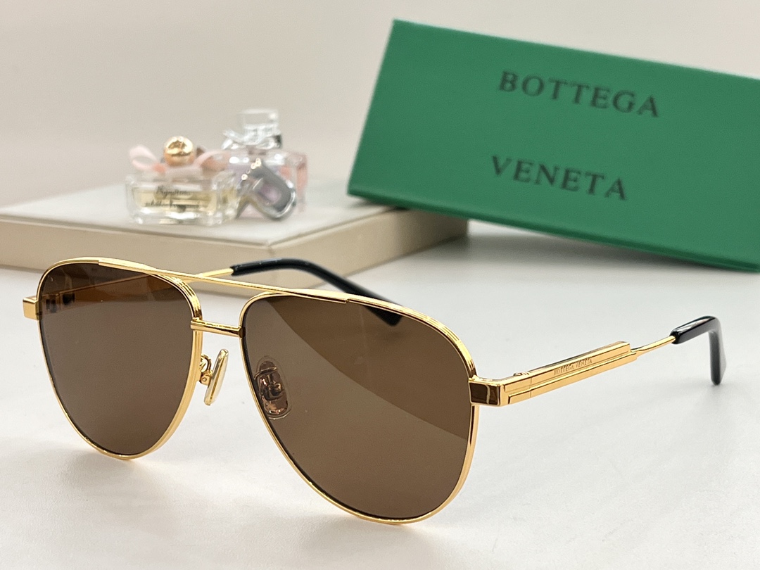 BOTTEGA VENETA 簡約蛤蟆鏡