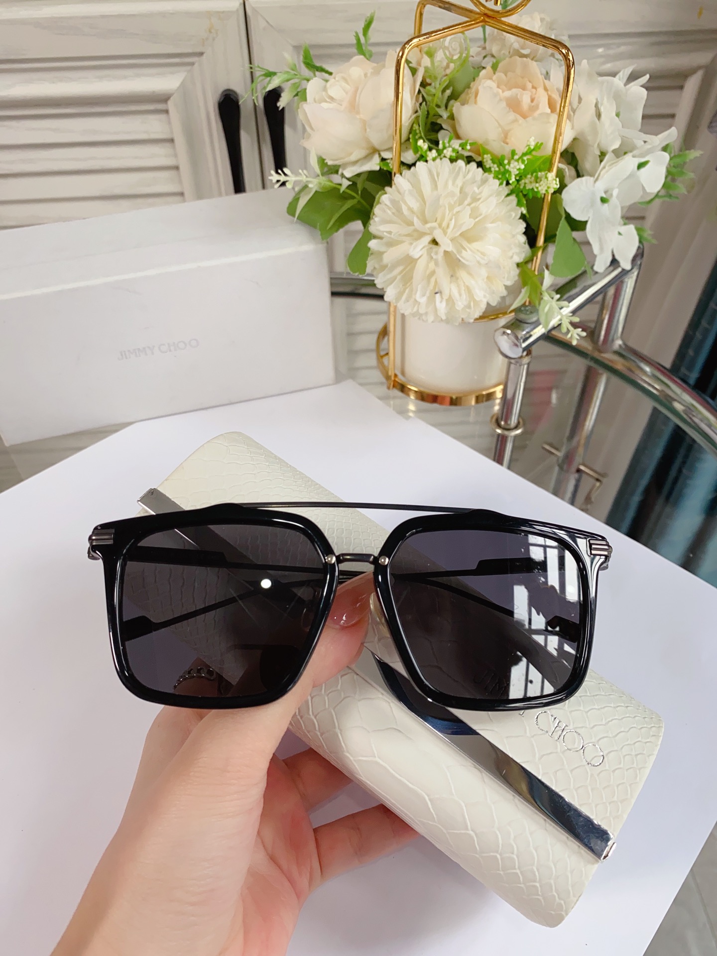 JIMMY CHOO *