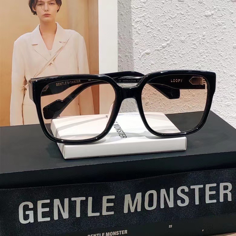GENTLE MONSTER