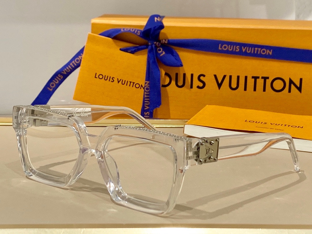 LV1.1 millionaires