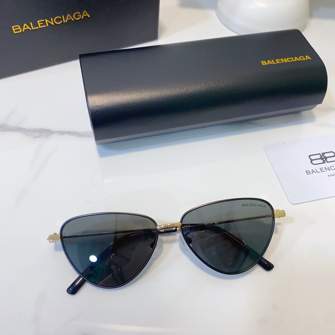 BALENCIAG*巴黎*世家