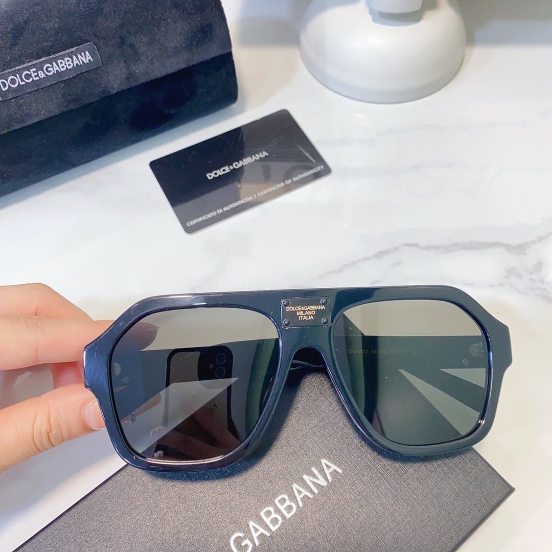 DOLCE & GABBAN*