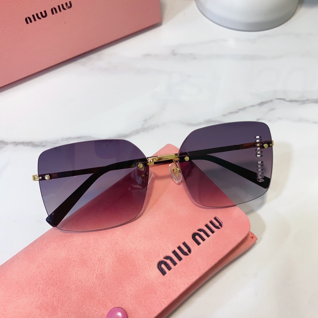 MIU MI*