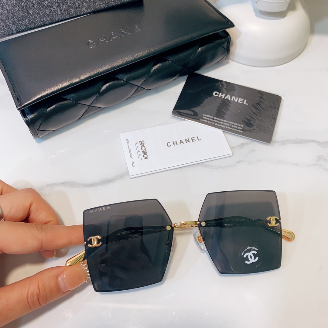 CHANEL 23新品墨鏡鏈條款
