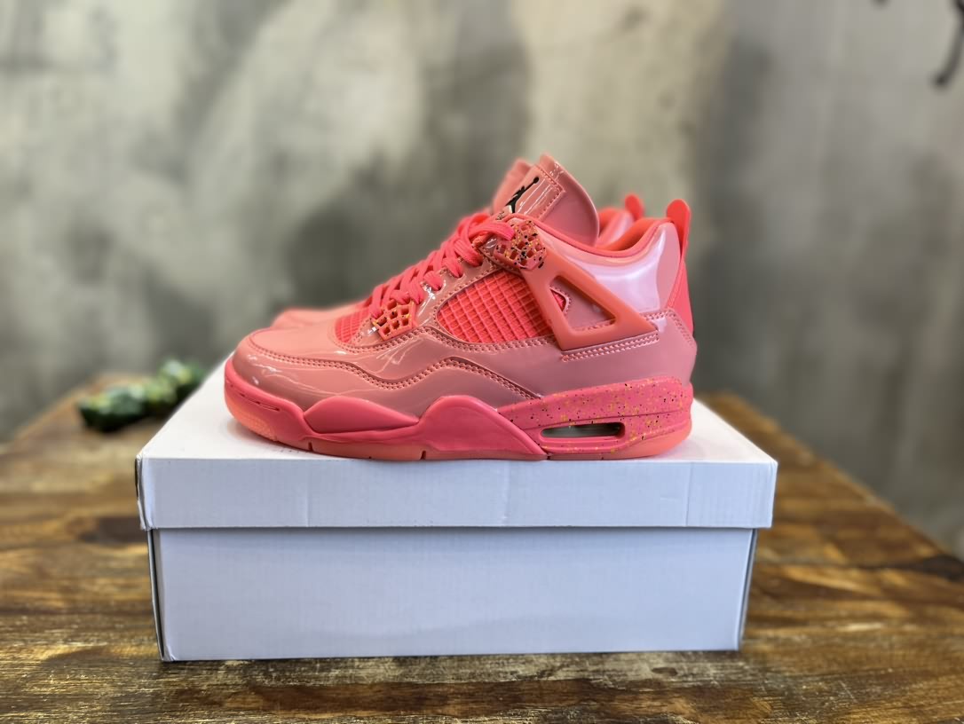 Air Jordan 4 Retro
