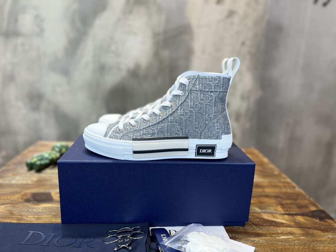 Dior B23'Homme x Kaws By Kim Jones 限量合作款B23'單品