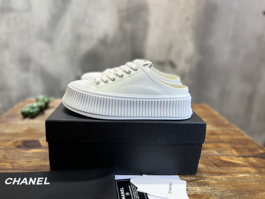 Chanel 頂級品質厚底松糕帆布鞋
