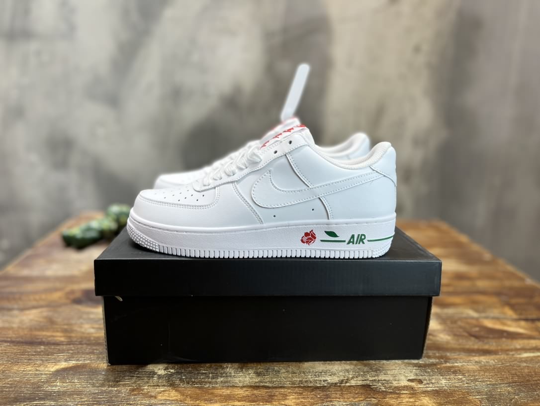 Nike Air Fo rce1 Low低幫系帶板鞋