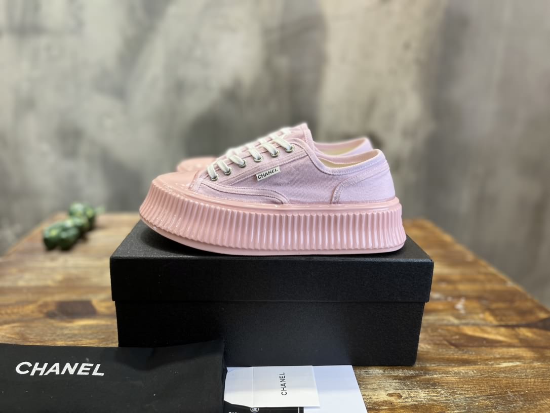 小香皮面爆單餅乾鞋Chanel 頂級品質厚底松糕帆布鞋