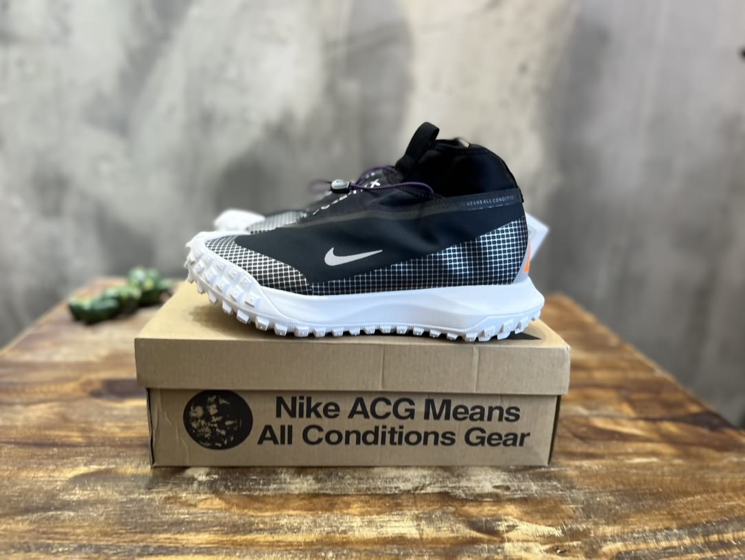 Nike ACG 戶外登山鞋 Mountain Fly 高幫
