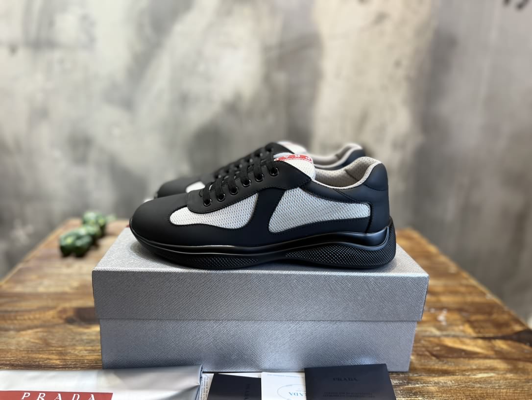 PRADA新品 男款休閒鞋