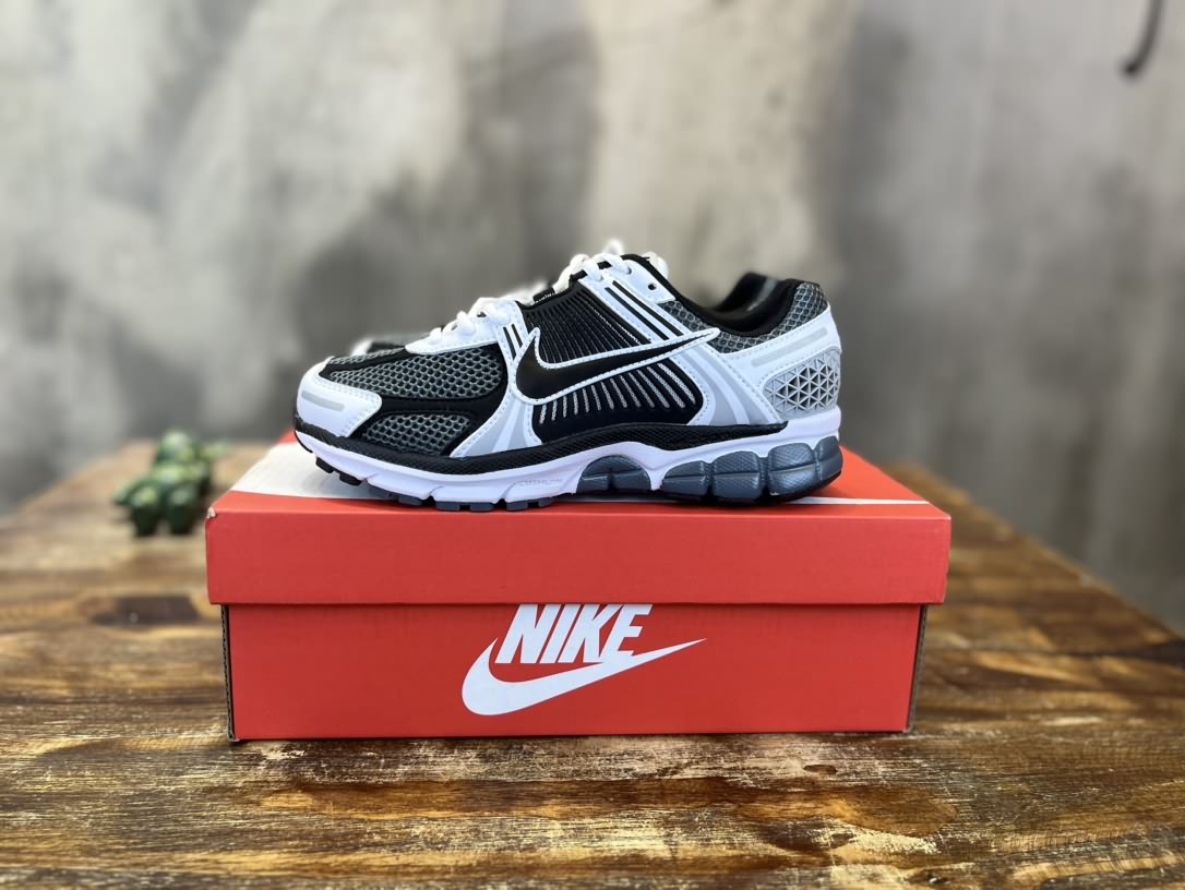 耐克Nike Zoom Vomero 5 SP"Vast Grey/Sail"馬拉松復古跑五代休閒運動慢跑鞋