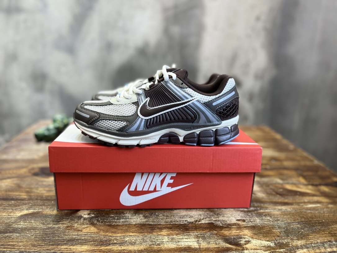 耐克Nike Zoom Vomero 5 SP"Vast Grey/Sail"馬拉松復古跑五代休閒運動慢跑鞋