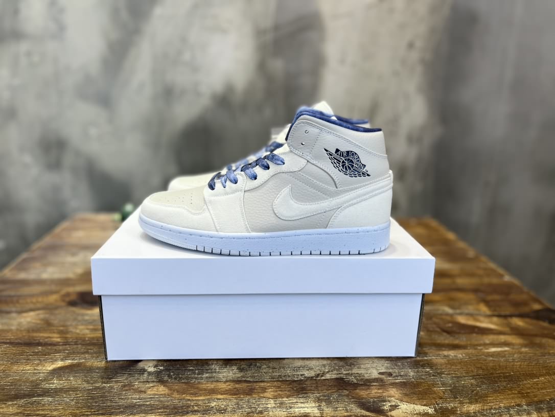 Air Jordan 1 Mid 喬一中幫復古籃球運動鞋