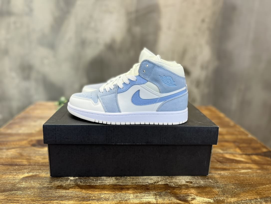 Air Jordan 1 Mid 喬一中幫復古籃球運動鞋
