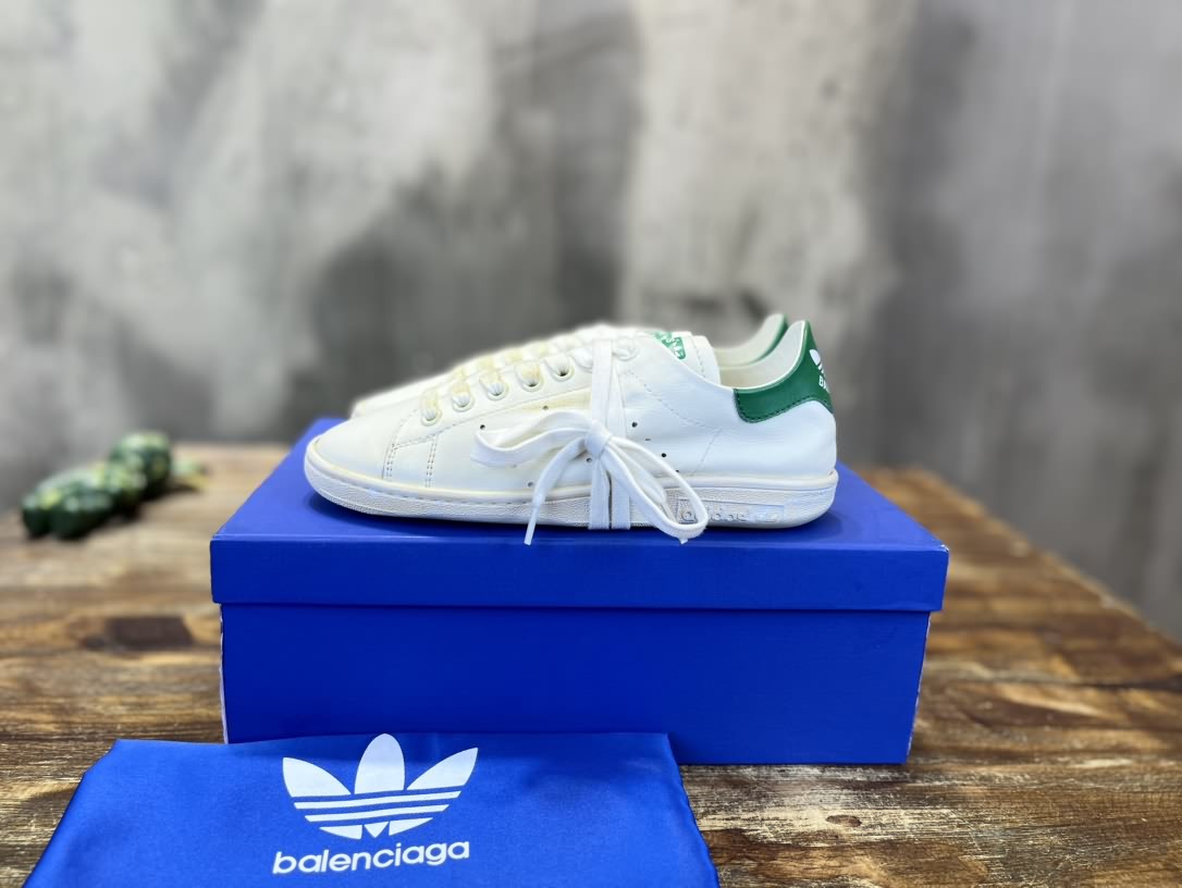 Balenciaga/Adidas 聯名史密斯百搭小白鞋