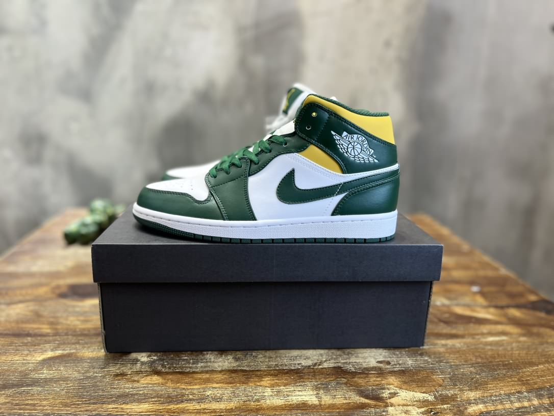 Air Jordan 1 Mid 喬一中幫復古籃球運動鞋