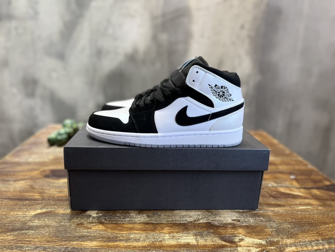 Air Jordan 1 Mid 喬一中幫復古籃球運動鞋