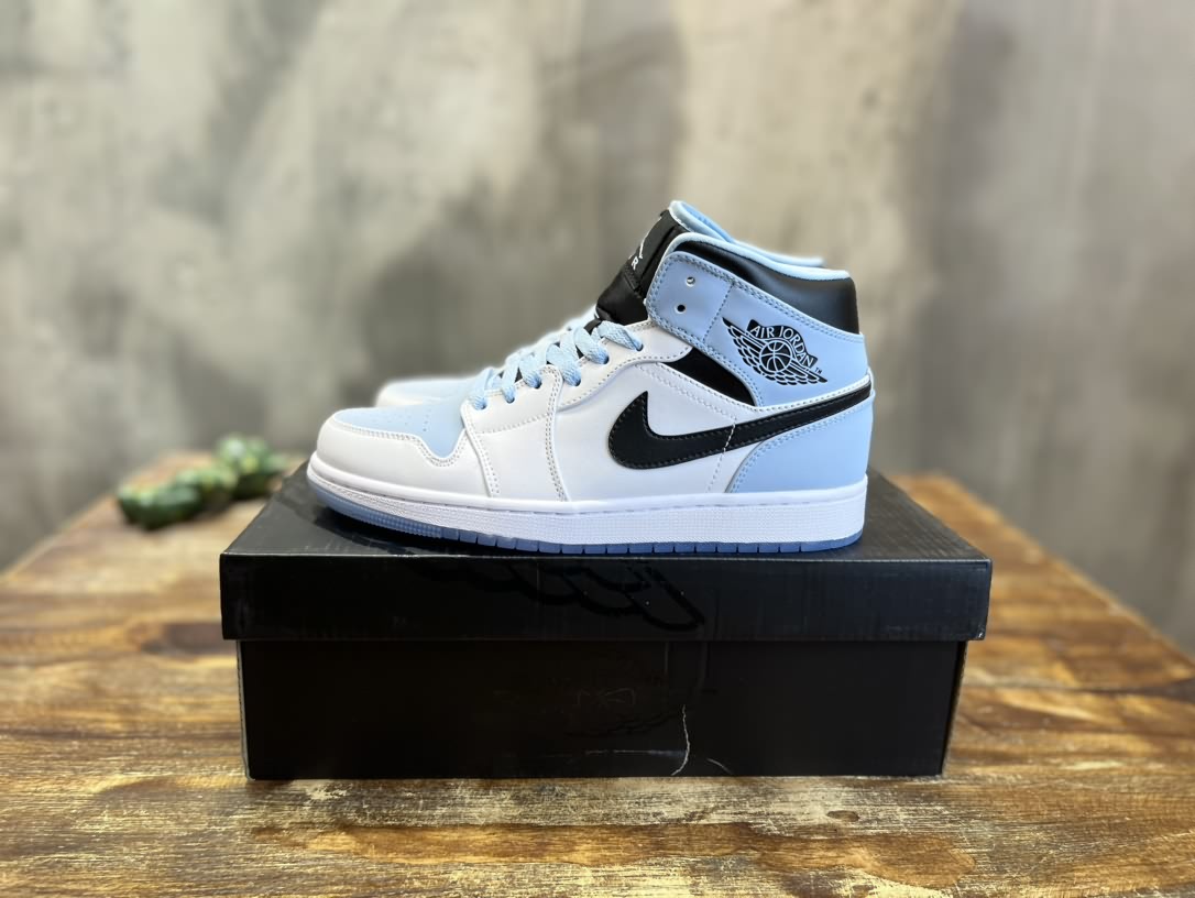 Air Jordan 1 Mid 喬一中幫復古籃球運動鞋