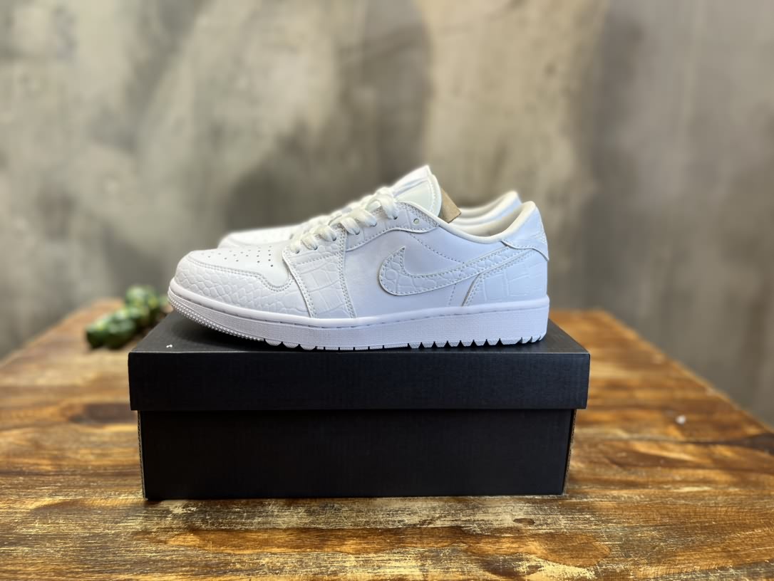 Air Jordan 1 Mid 喬一中幫復古籃球運動鞋