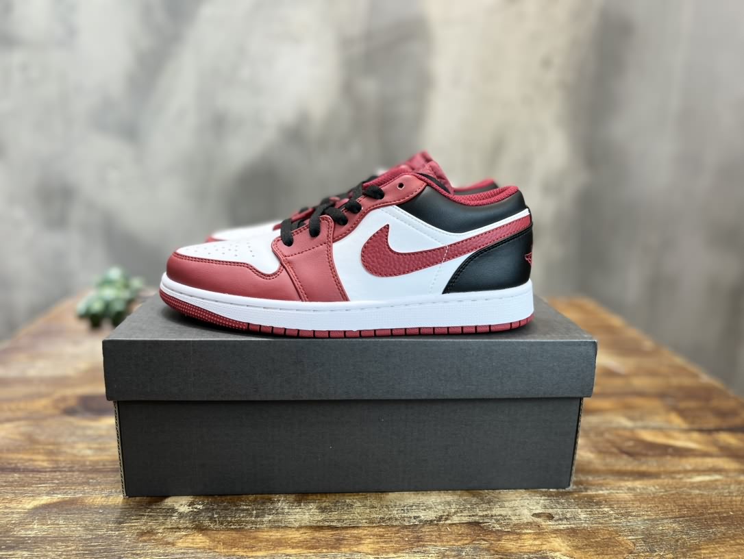 Air Jordan 1 low 喬一低幫復古籃球運動鞋