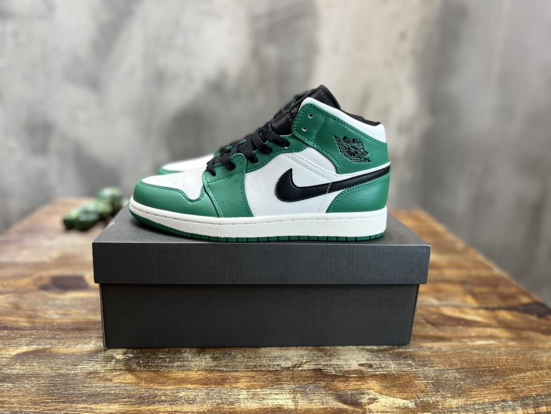Air Jordan 1 Mid 喬一中幫復古籃球運動鞋