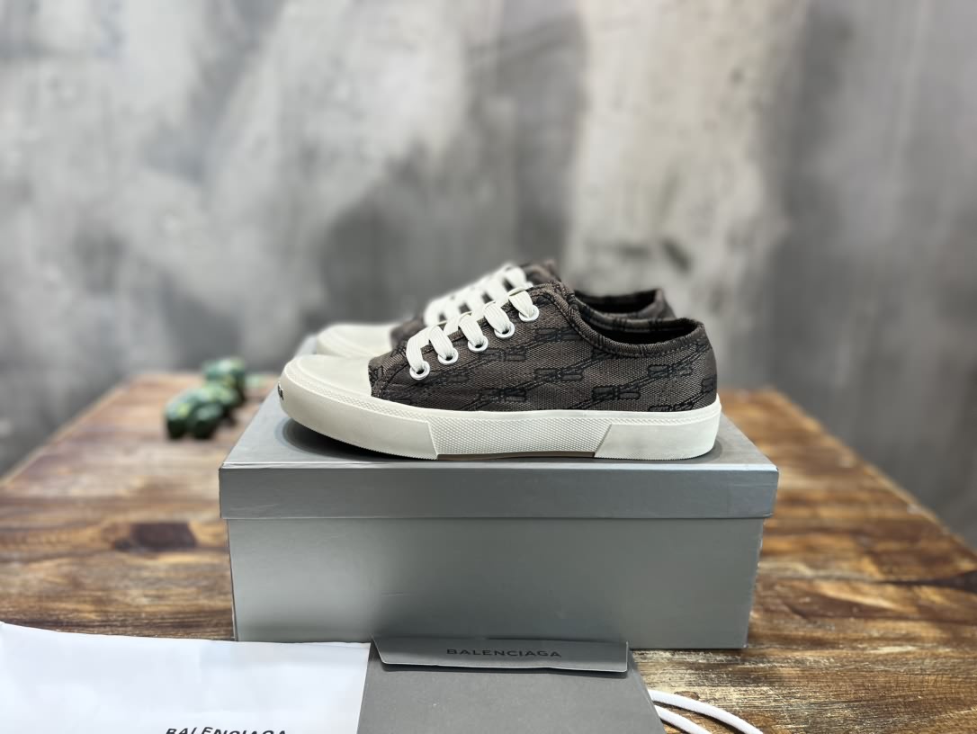 BALENCIAGA 戰損髒髒鞋