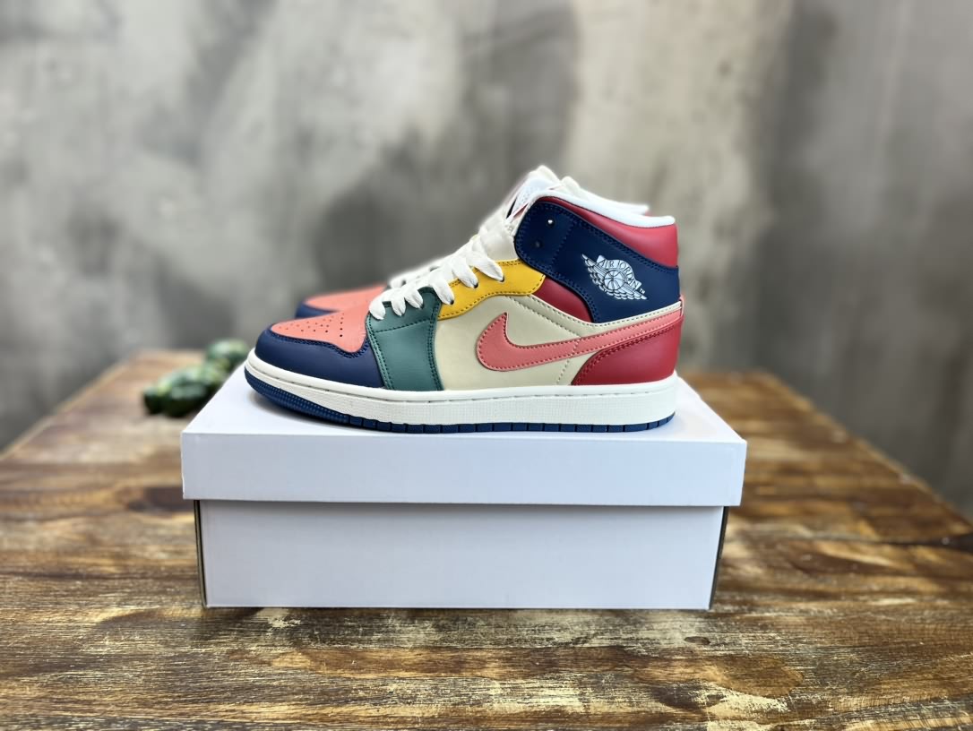 Air Jordan 1 Mid 喬一中幫復古籃球運動鞋