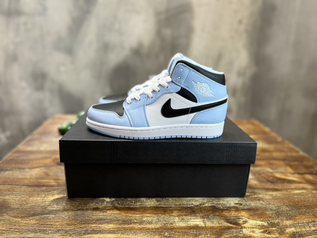 Air Jordan 1 Mid 喬一中幫復古籃球運動鞋