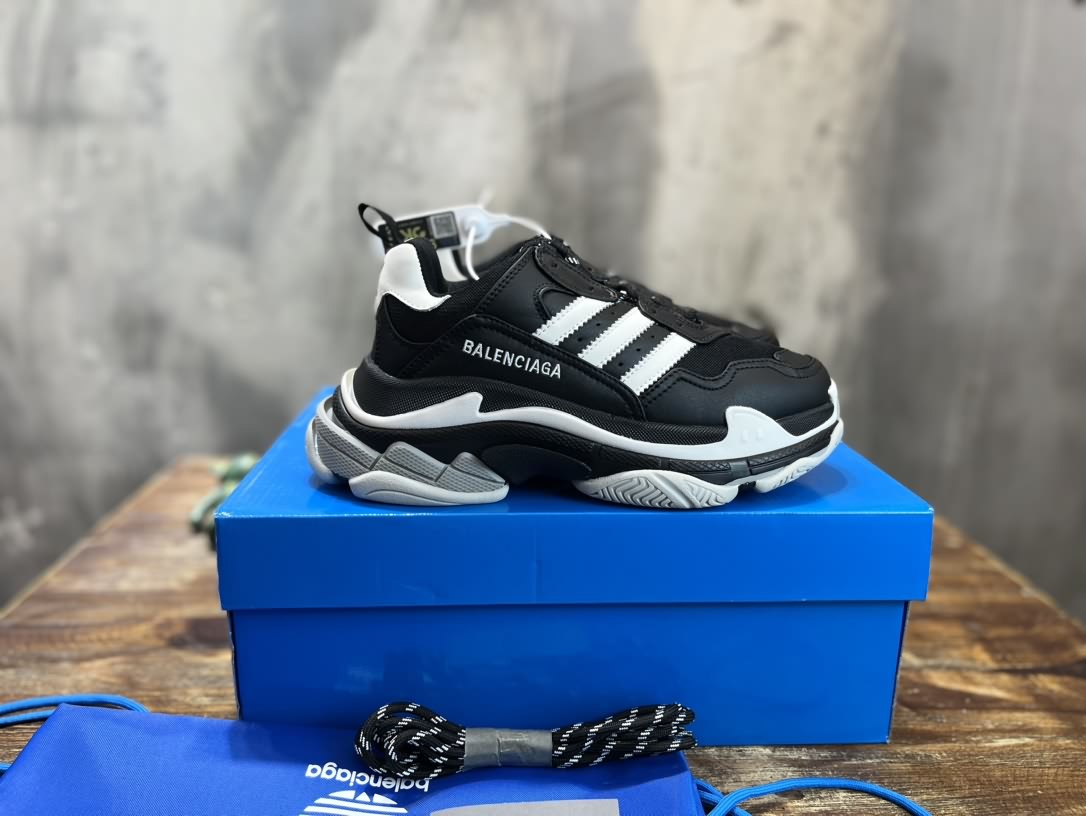 Balenciaga Triple S 巴黎世家 姥爹復古運動鞋