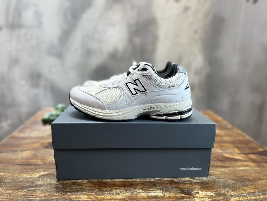 New Balance 2002R Gore-tex 復古低幫 休閒跑步鞋