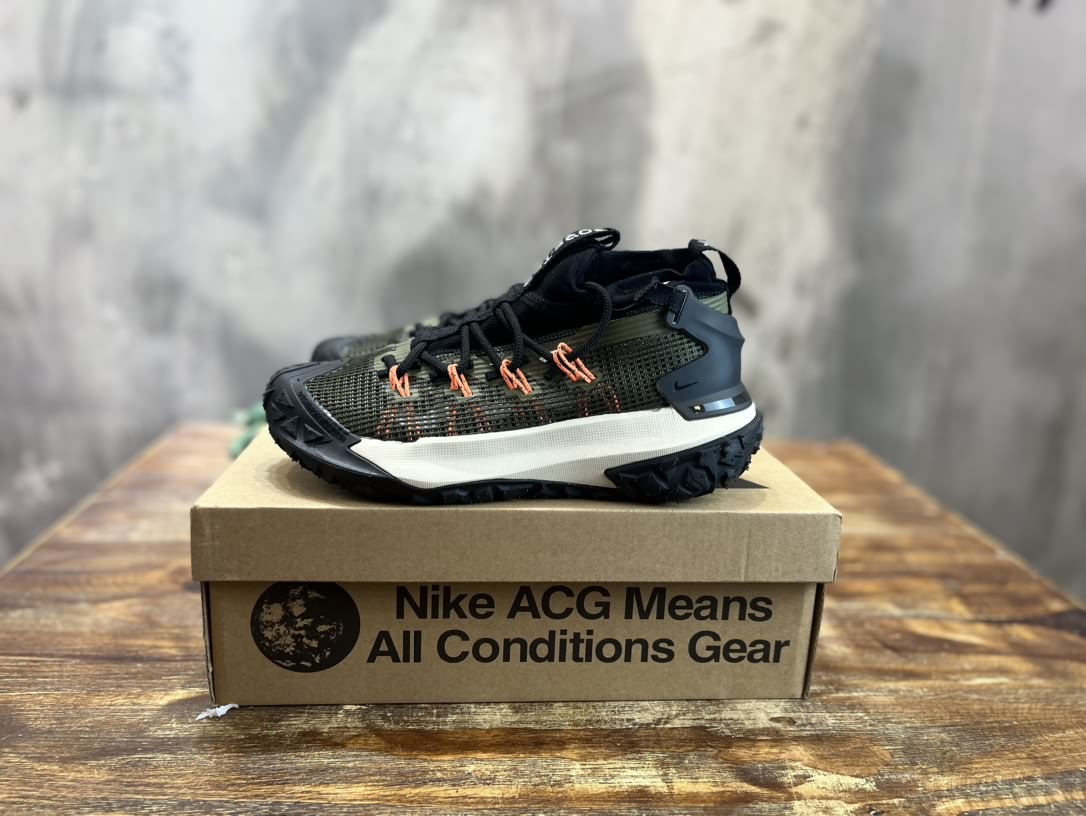 Nike ACG Mountain Fly Low 8代 SE 復古潮流戶外登山鞋慢跑鞋