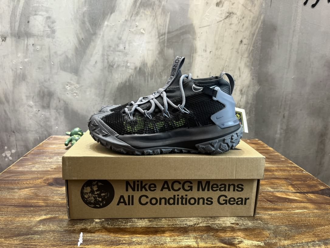 Nike ACG Mountain Fly Low 8代 SE 復古潮流戶外登山鞋慢跑鞋