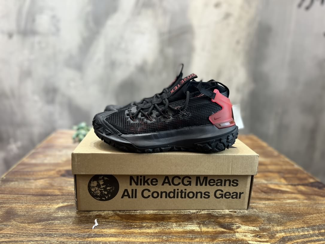 Nike ACG Mountain Fly Low 8代 SE 復古潮流戶外登山鞋慢跑鞋