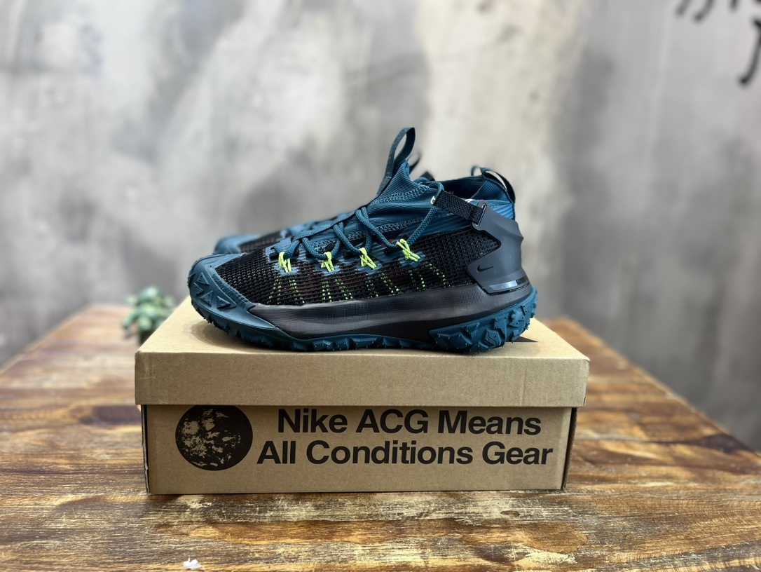 Nike ACG Mountain Fly Low 8代 SE 復古潮流戶外登山鞋慢跑鞋