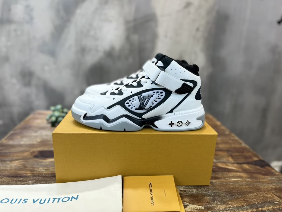 2022新款Trainer2路易威登FW籃球運動鞋