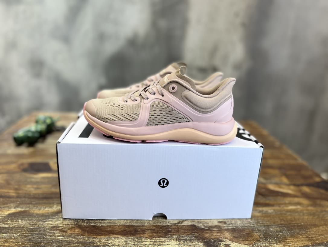 露露樂蒙/Lululemon W Blissfeel Run Low 布利斯系列低幫女健身訓練透氣休閒運動慢跑鞋&ldquo;酒紅&rdquo;