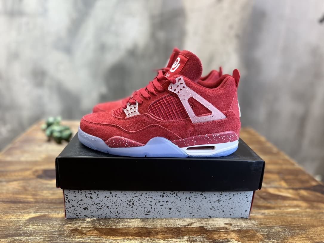 Air Jordan 4 Retro