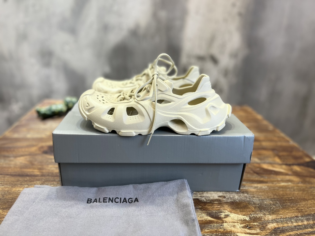 新款BALENCIAGA 巴黎世家-涼鞋