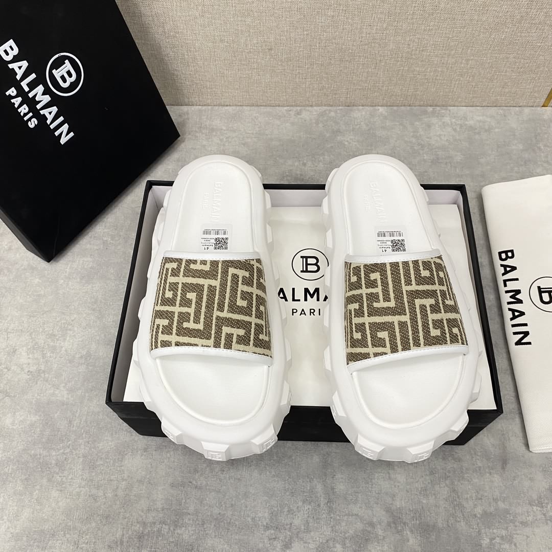 BALMA*N /巴爾-曼新品浮雕徽標拖鞋