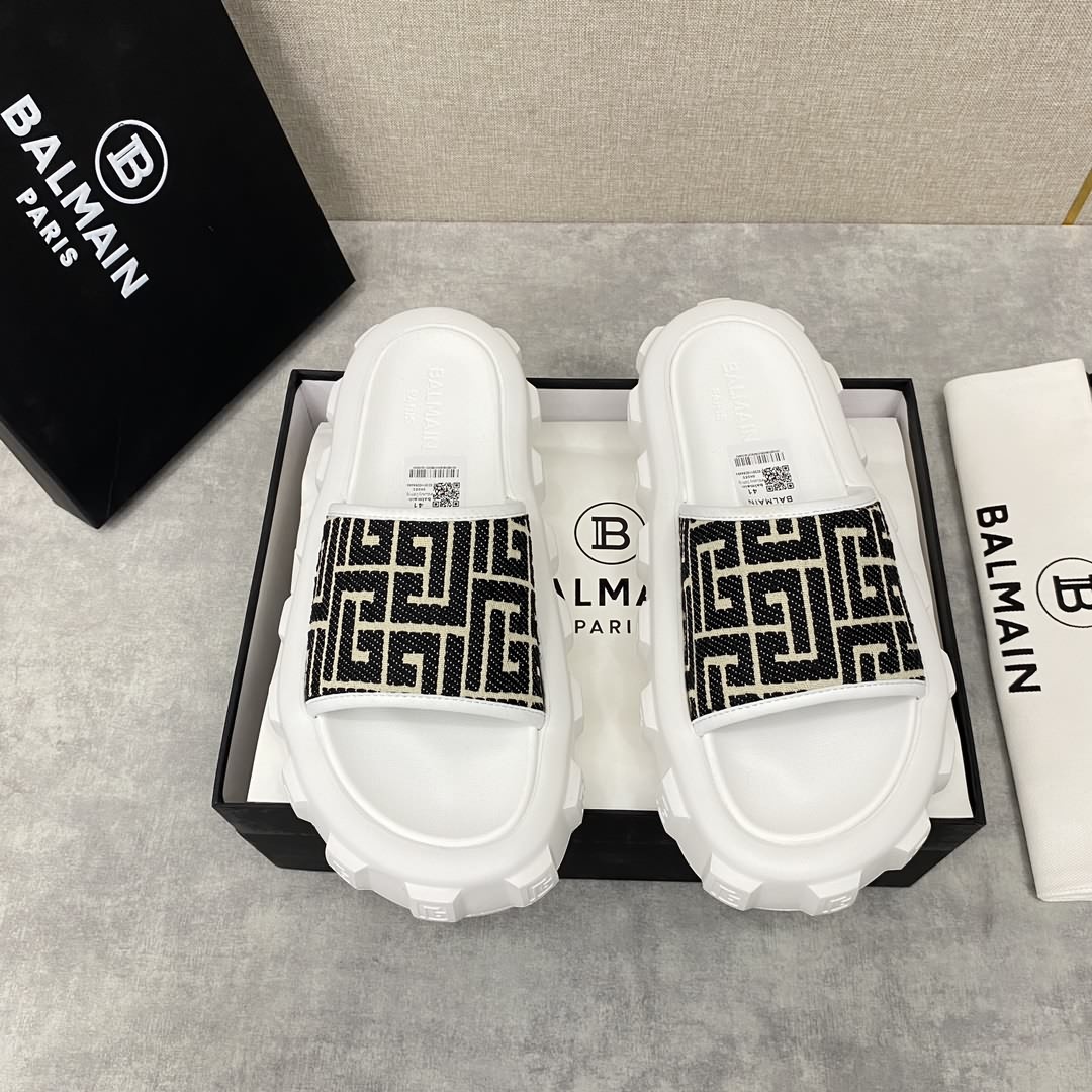 BALMA*N /巴爾-曼新品浮雕徽標拖鞋