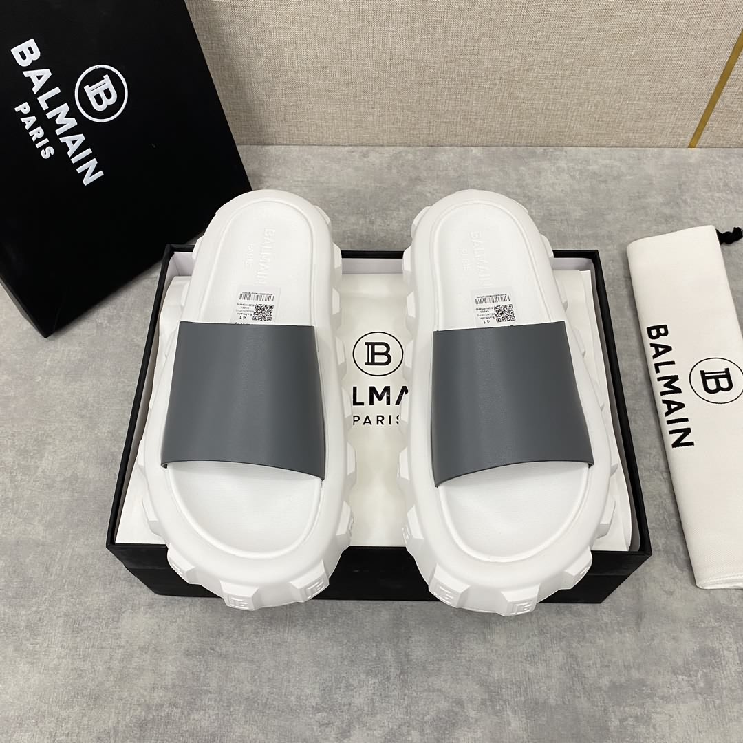 BALMA*N /巴爾-曼新品浮雕徽標拖鞋