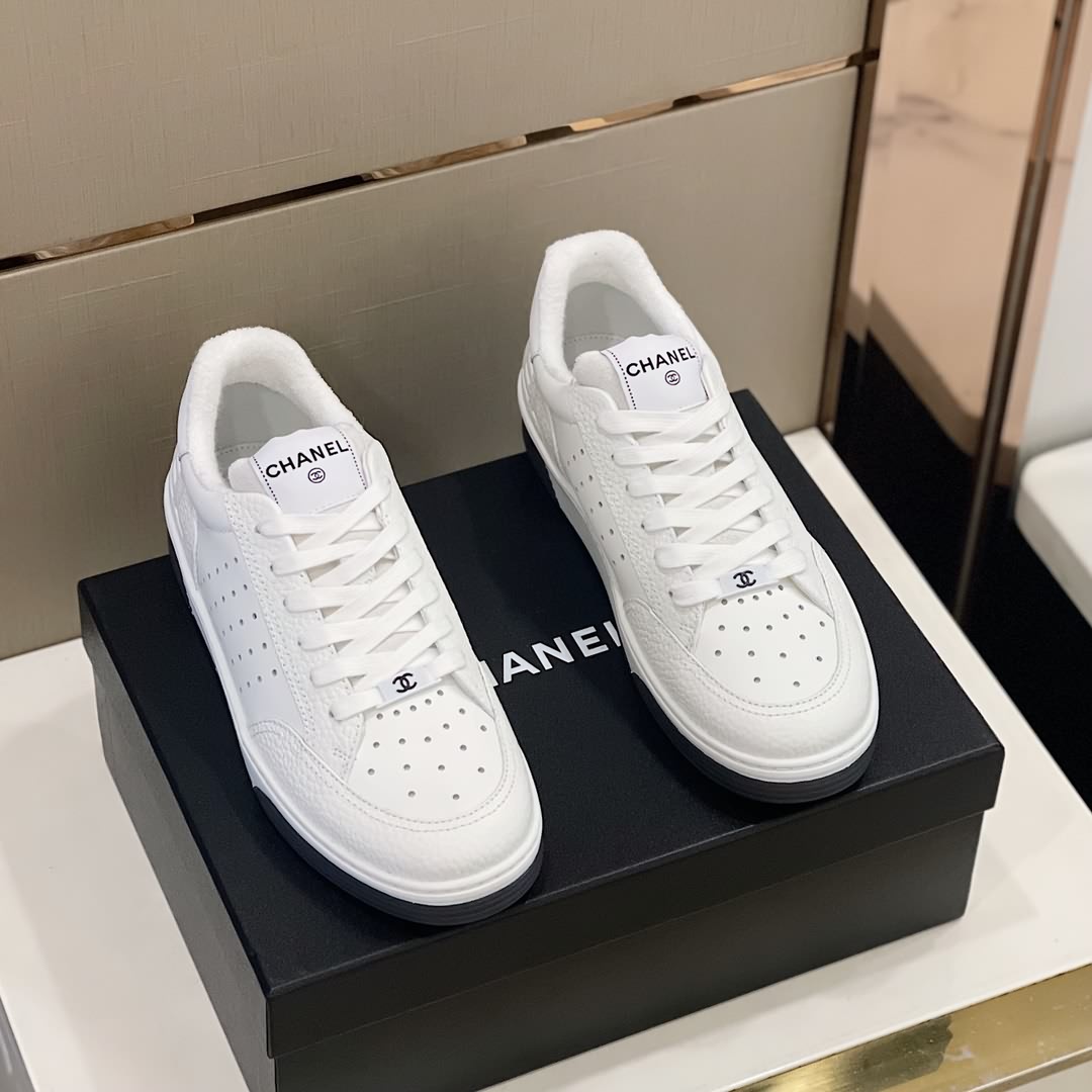 Chanel男款熊貓滑板鞋運動鞋