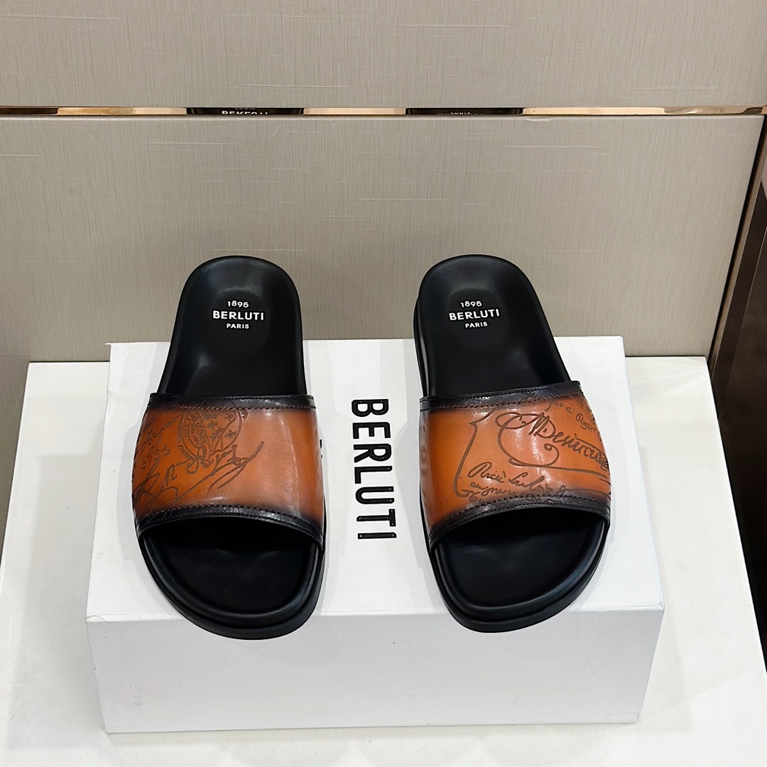 Berluti圖紋牛皮扣飾男款拖鞋