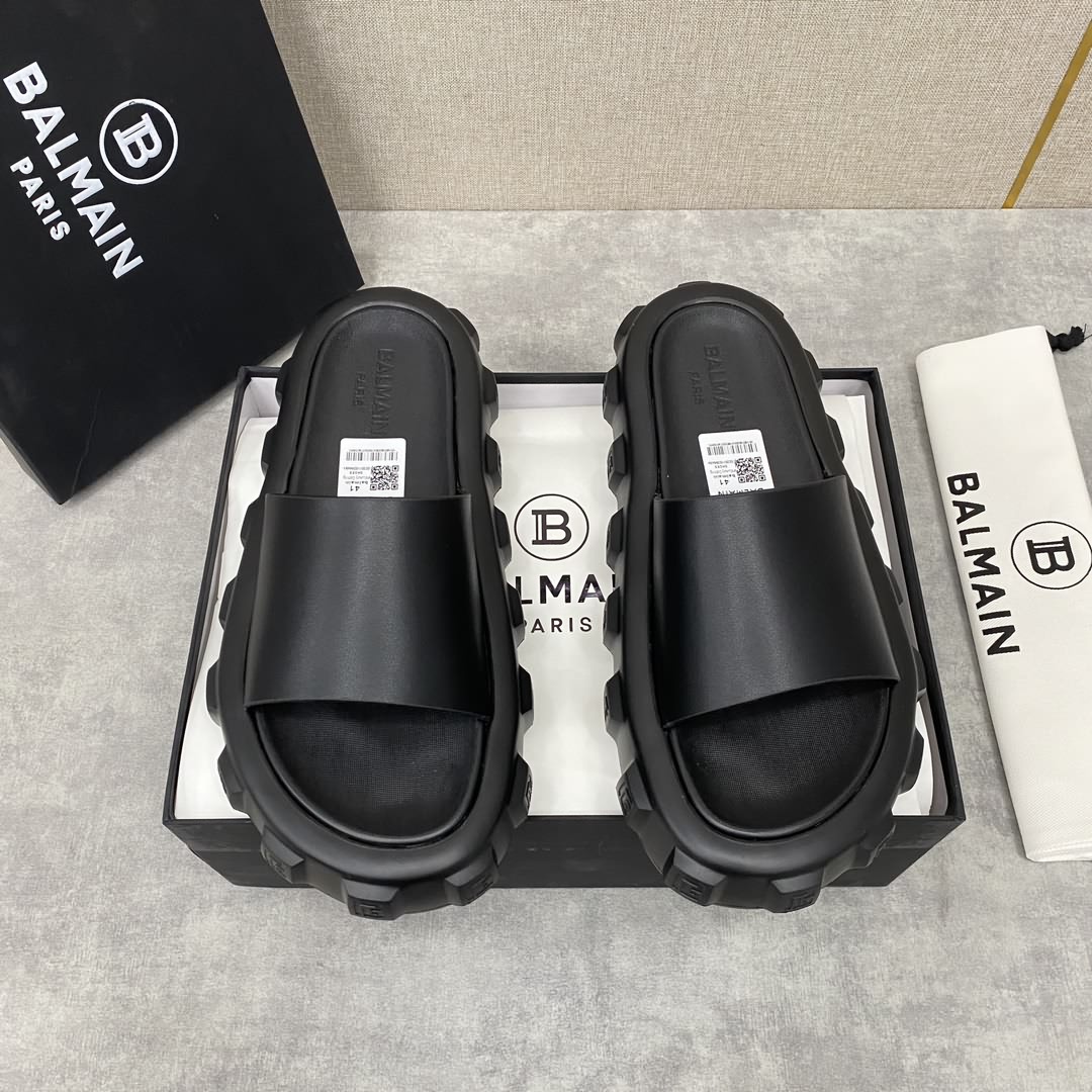 BALMA*N /巴爾-曼新品浮雕徽標拖鞋